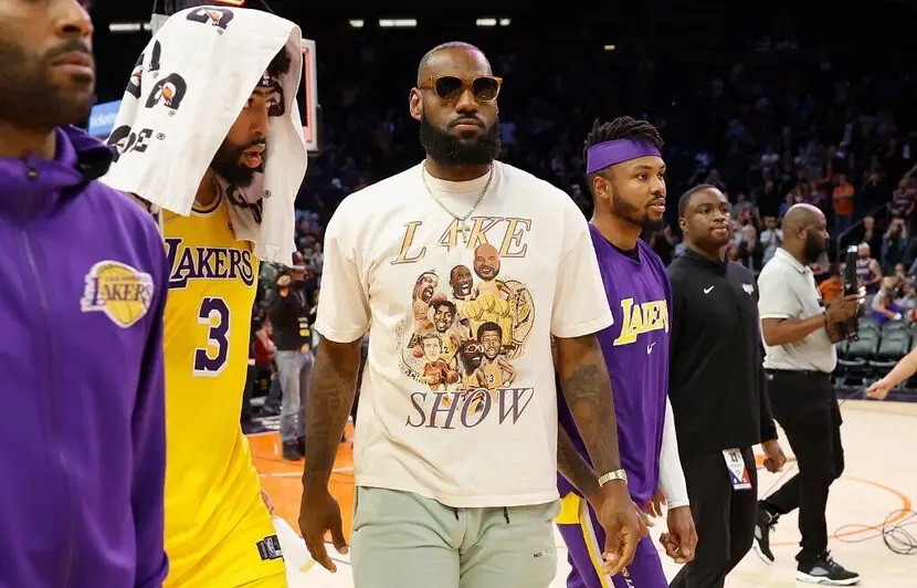 LeBron James rempile chez les Lakers jusqu'en 2025 Toute l’actu sur